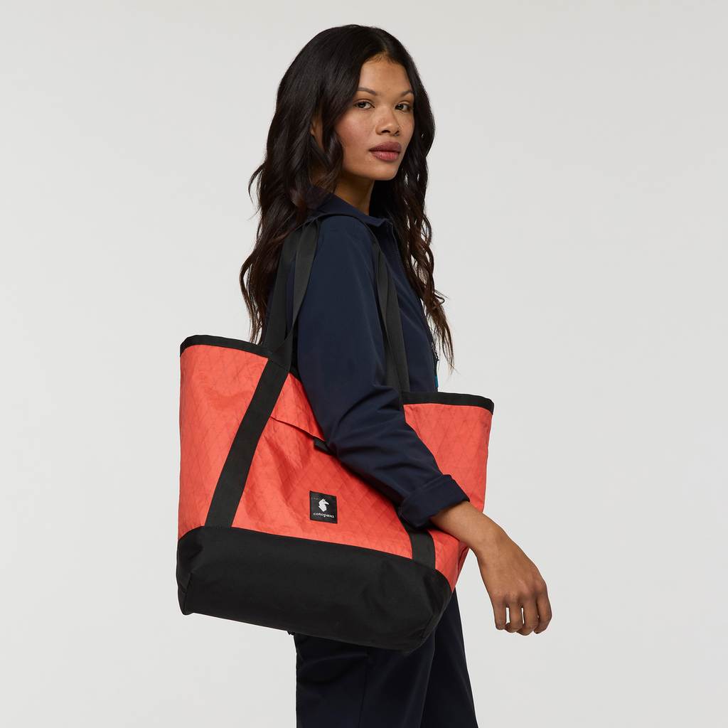 Contiguo 22L Tote