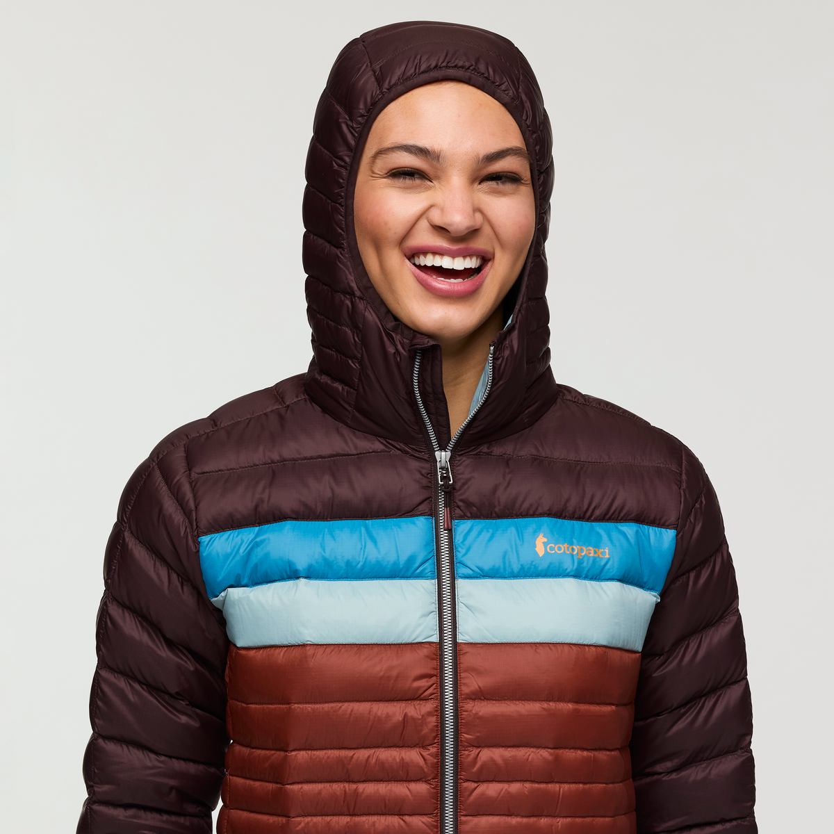 Fuego Hooded Down Jacket - Women's